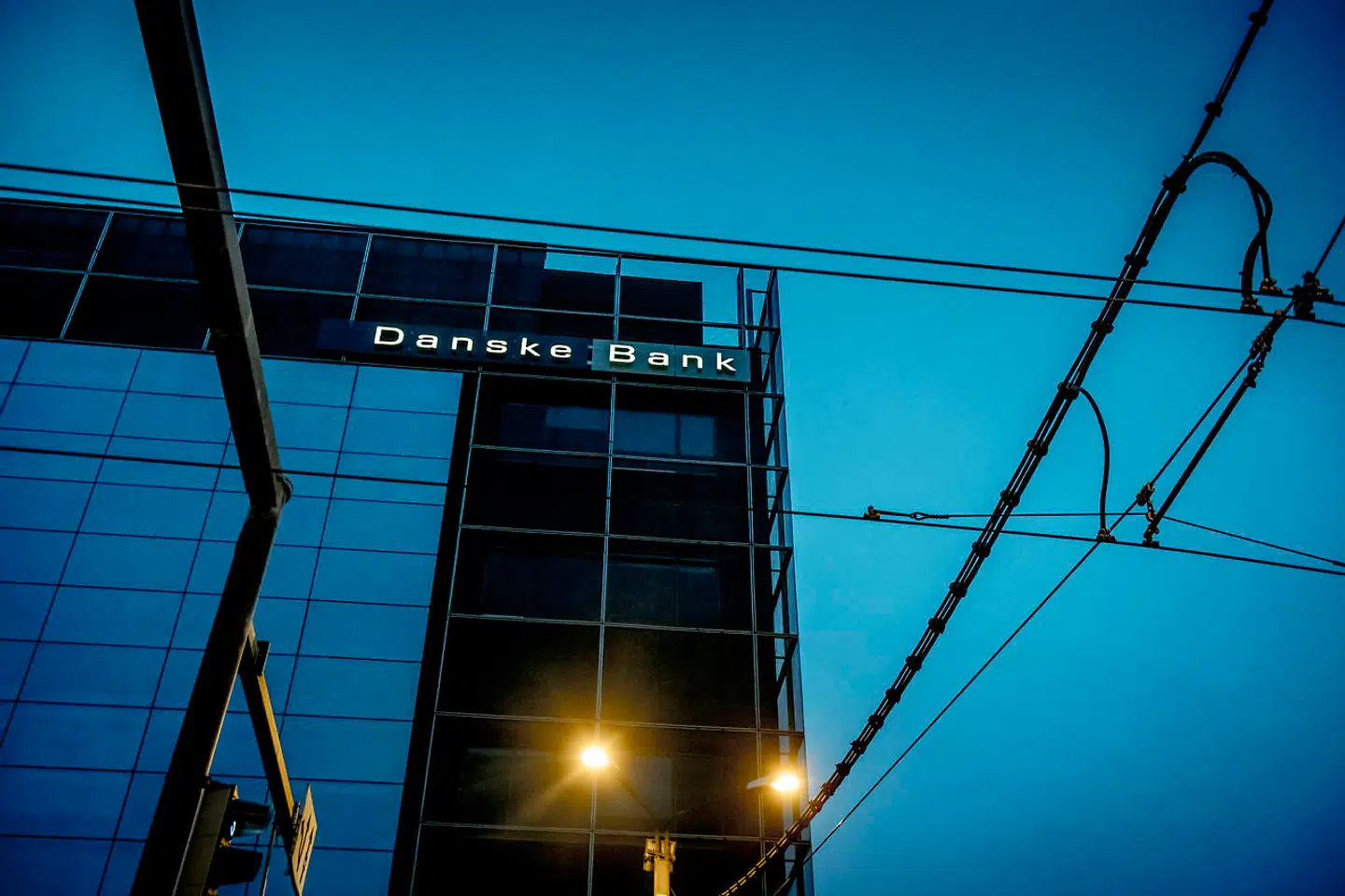 Allerede i september kom det frem, at Danske Bank havde politianmeldt otte tidligere ansatte i Danske Banks estiske filial.
