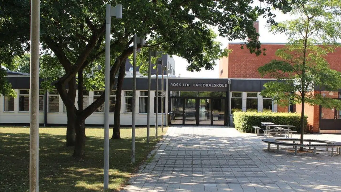 Roskilde Katedralskole ligger på Holbækvej i Roskilde.