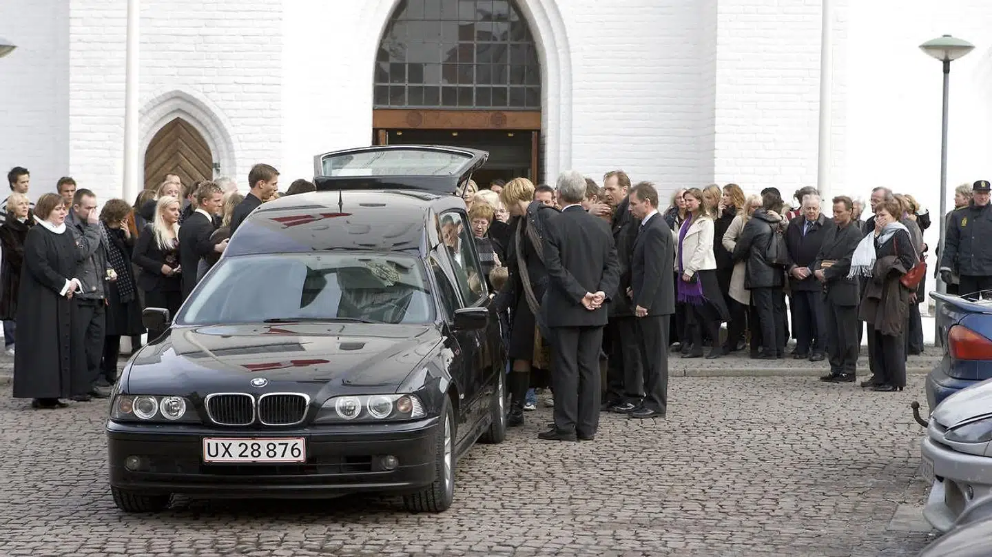 800 mennesker sagde farvel til Cille i Budolfi Kirke 9. marts 2006 (arkivfoto).