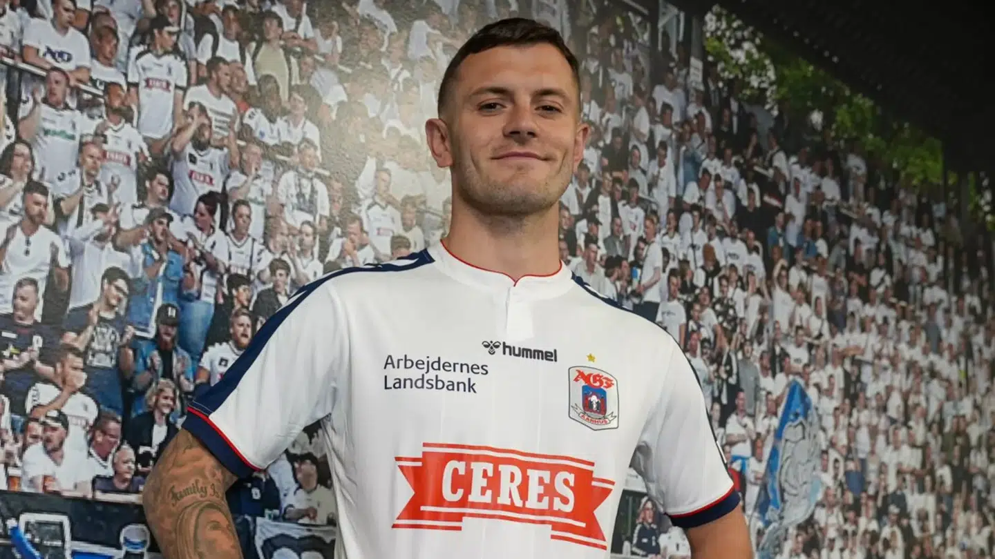 Jack Wilshere i AGF-trøjen.