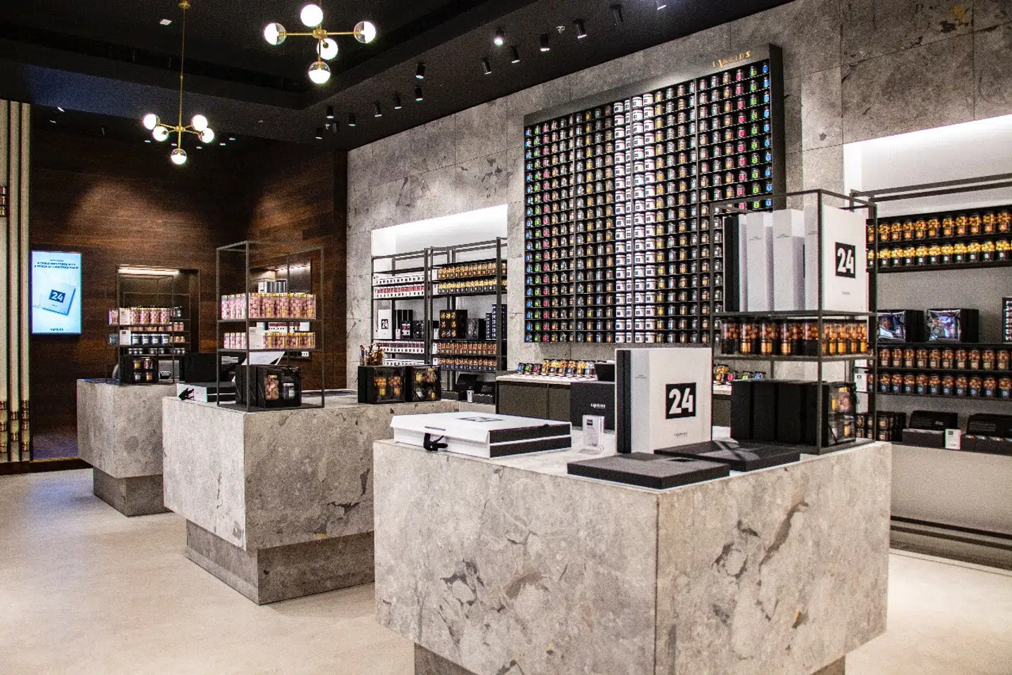 Lakrids by Johan Bülow åbnede mandag en butik i Dubai Mall tæt på opgangen til verdens højeste tårn.