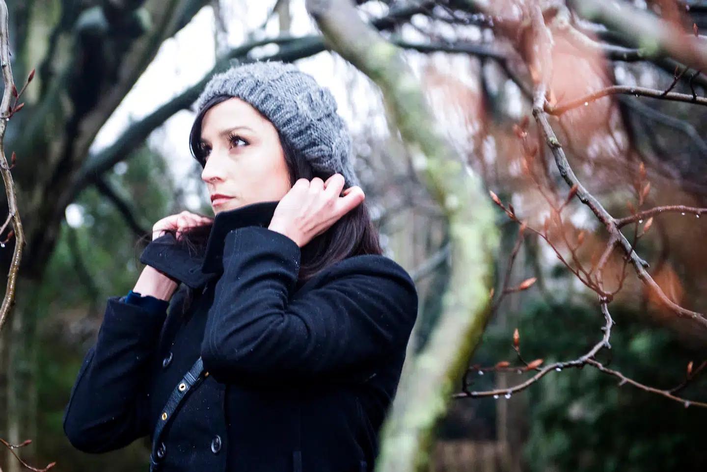 »Hverken biografier, tunge bøger, interviews eller hastigt nedlukkede kommissioner har kunnet eller fået lov til at give mig et ærligt svar, der retfærdiggør min ekskærestes død,« skriver Rikke Østergård om sin ven og ekskærestes død i Afghanistan, hvor han var udsendt til som soldat.