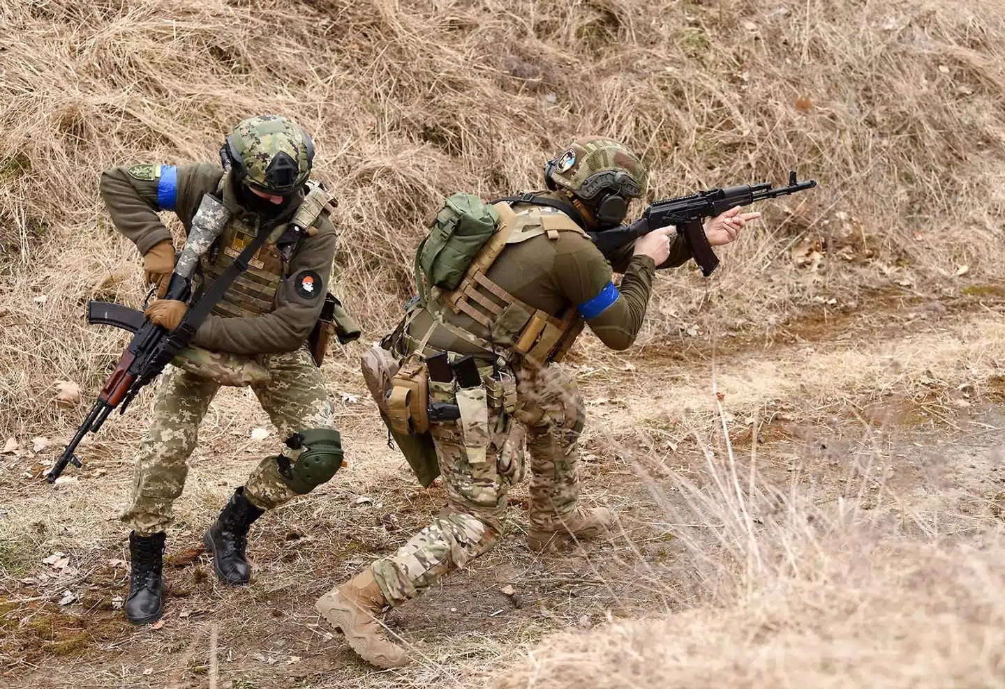 Medlemmer af det ukrainske territoriale forsvar nær den vestlige ukrainske by Lviv onsdag 16. marts.
