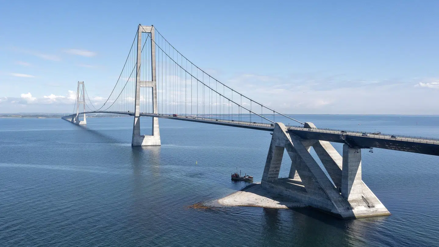 Der er sket en ulykke på Storebæltsbroen.