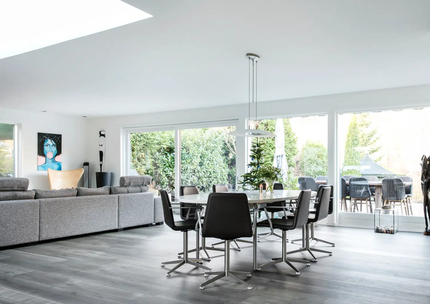 Et køkkenalrum gav en god udsigt til søen.