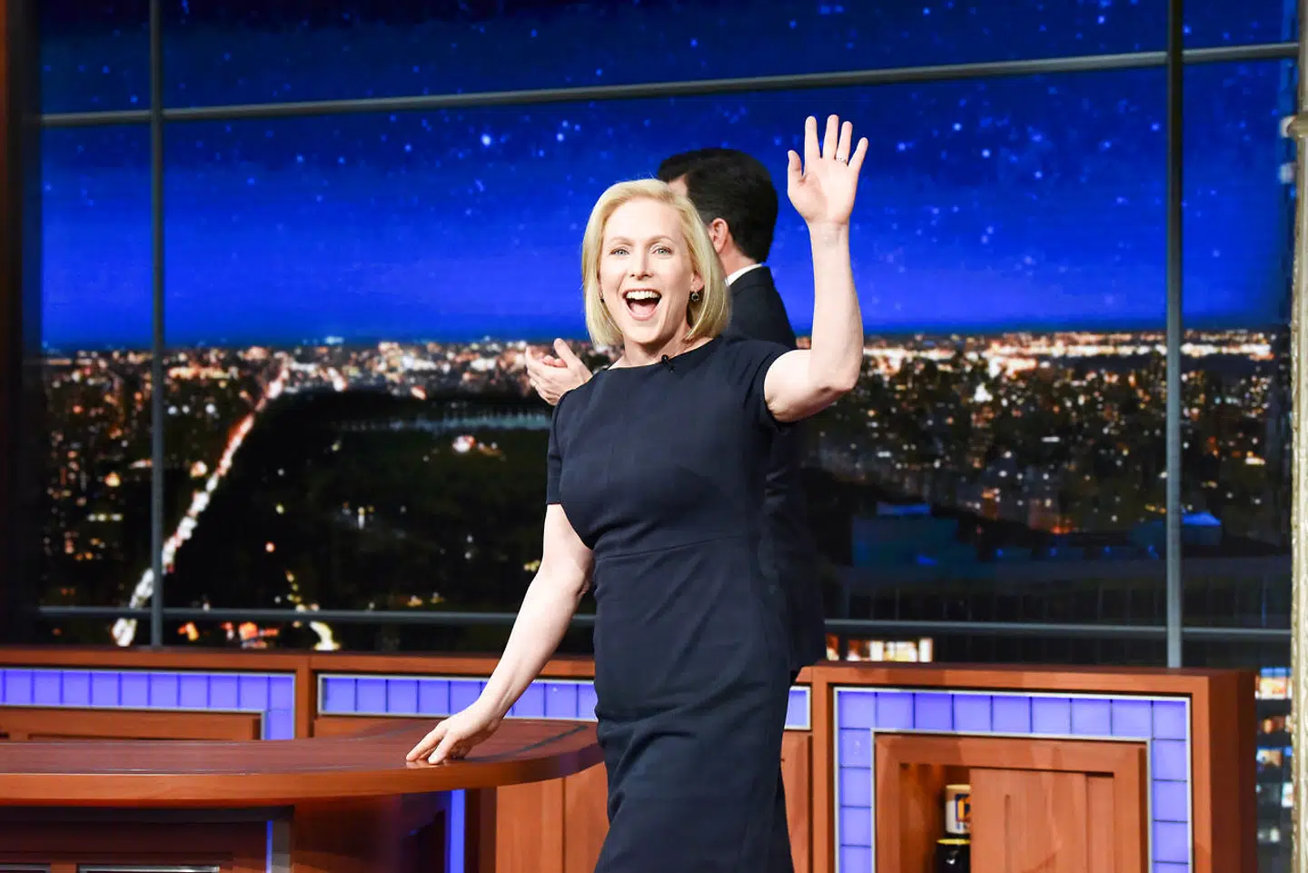 I et interview med talkshow-værten Stephen Colbert tirsdag aften fortalte den demokratiske senator Kirsten Gillibrand, at hun stiller op som præsidentkandidat i USA.