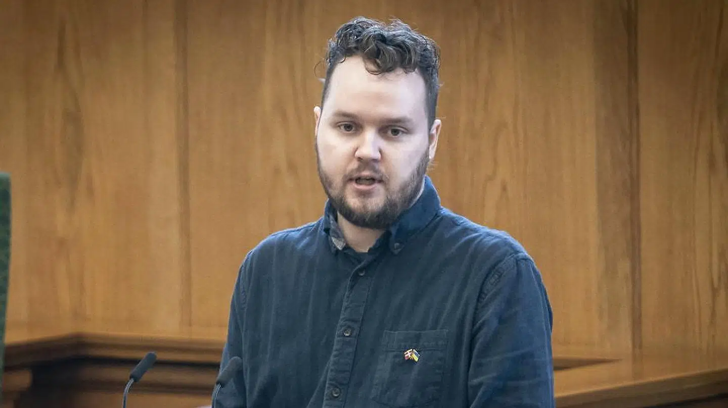 Carl Valentin kalder den danske rigmand Anders Holch Povlsen for »en oligark«, men kan ikke selv forklare, hvordan russiske oligarker tjente deres penge.