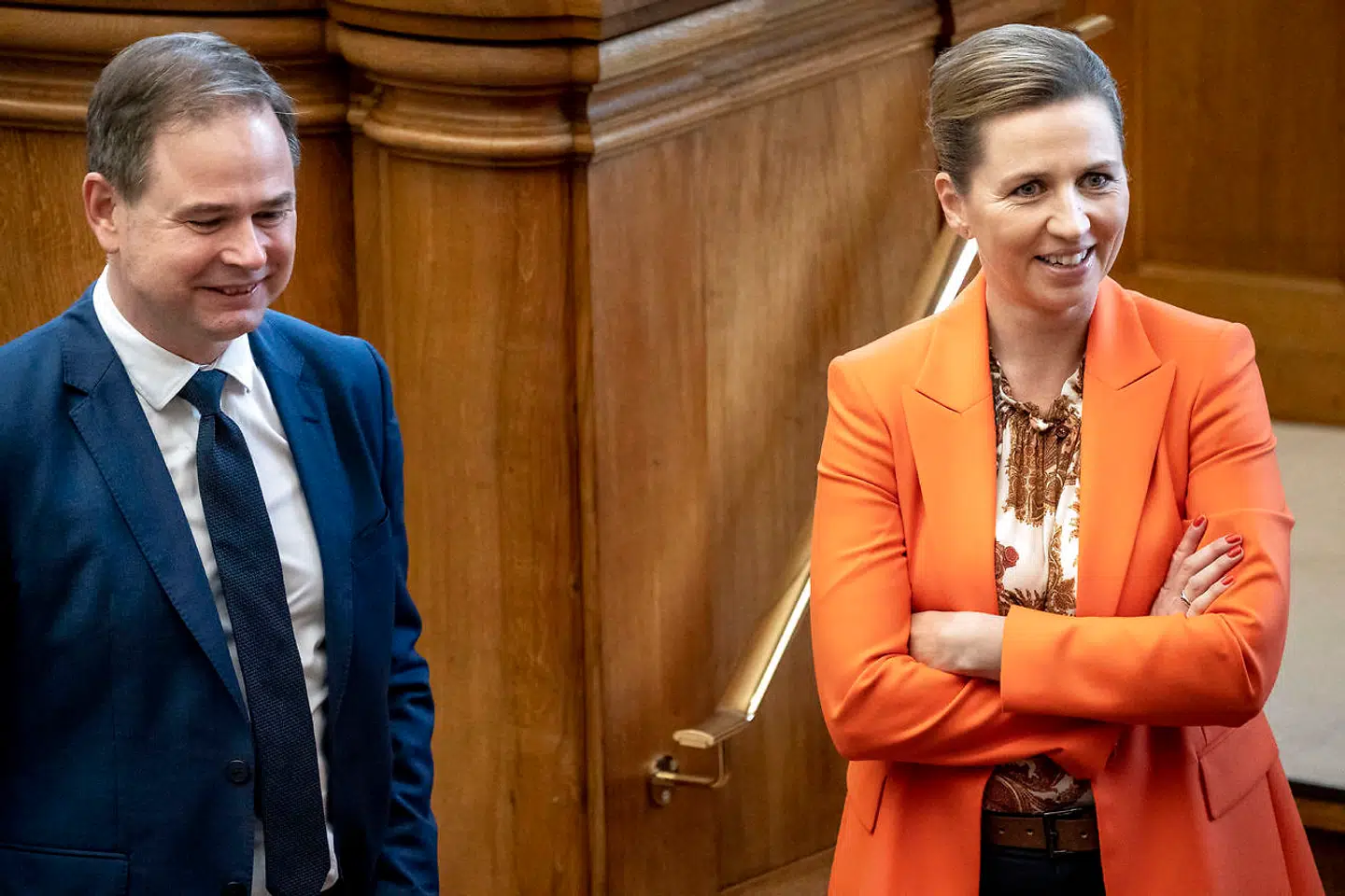 Finansminister Nicolai Wammen (S) og statsminister Mette Frederiksen (S) under afslutningsdebat i Folketinget på Christiansborg i København, mandag den 22. juni 2020. (Foto: Mads Claus Rasmussen/Scanpix 2020)