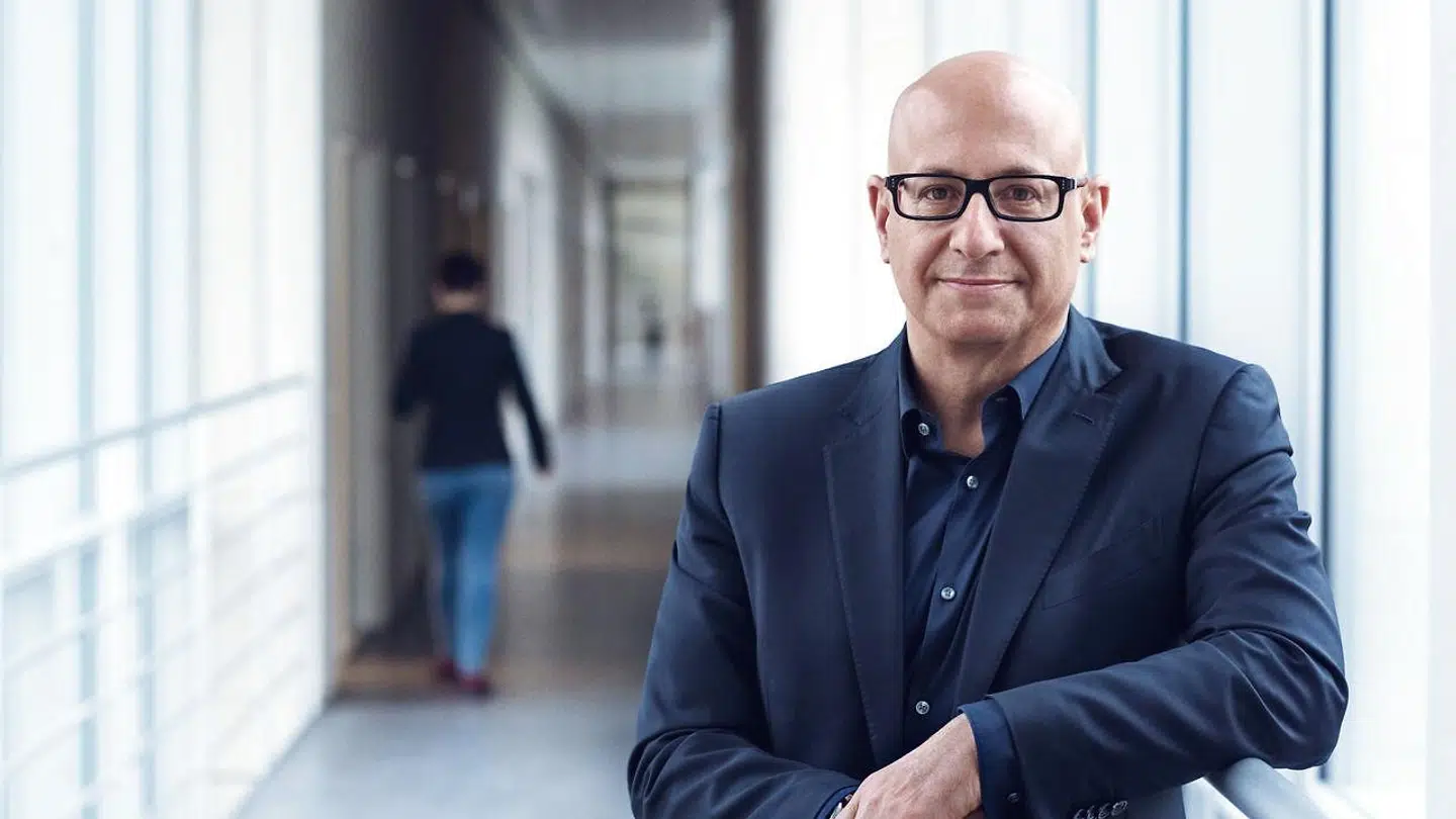 Mauricio Graber, der er topchef i Chr. Hansen, er stolt af kåringen som verdens mest bæredygtige virksomhed, men han mener også, at virksomheden langtfra er i mål med bæredygtige initiativer.