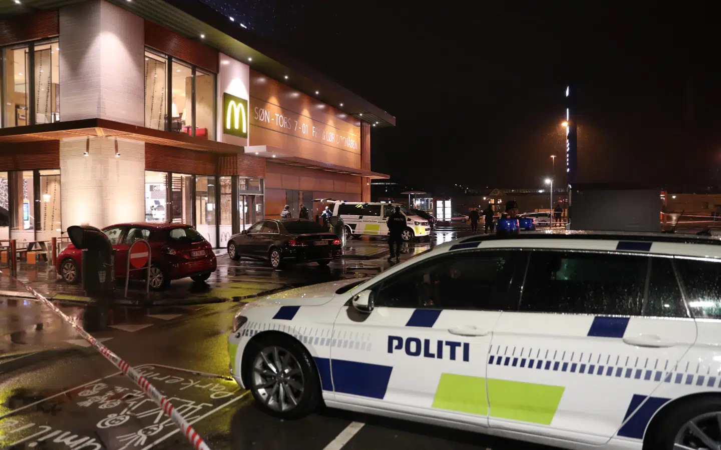 To unge mænd blev natten til søndag ramt af skud i Greve.