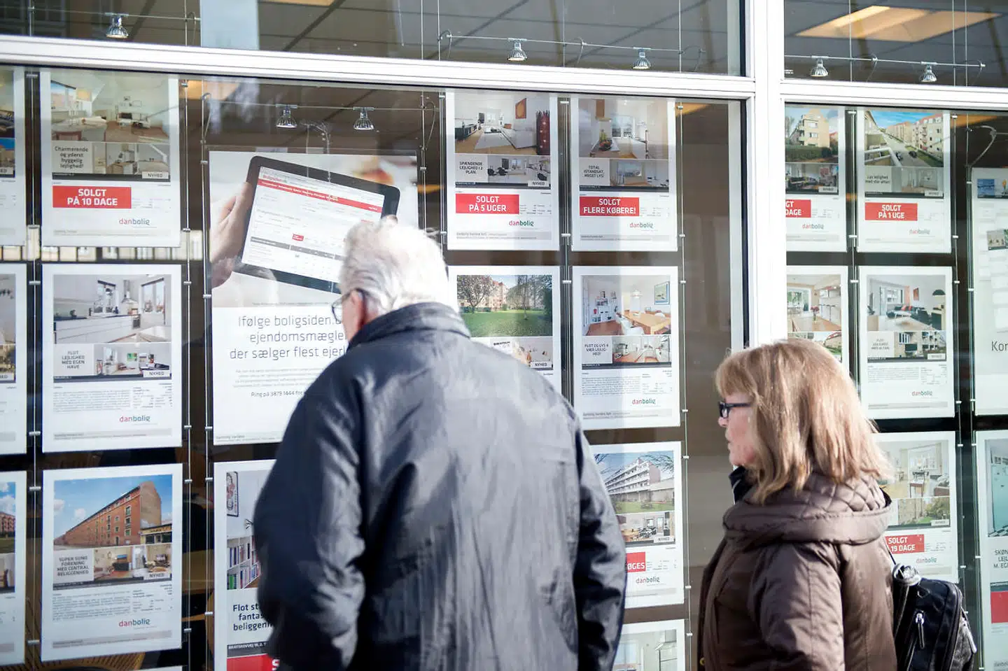 »De forhold, der bliver kritiseret i forbindelse med denne sag, er på ingen måde forenelige med at være en del af Danbolig-kæden, den måde vi arbejder på og ønsker at blive opfattet af kunder, ansatte og samarbejdspartnere,« oplyser Danboligs presseafdeling til Frihedsbrevet, efter to mæglere blev fyret for at forsøge at handle med sig selv.