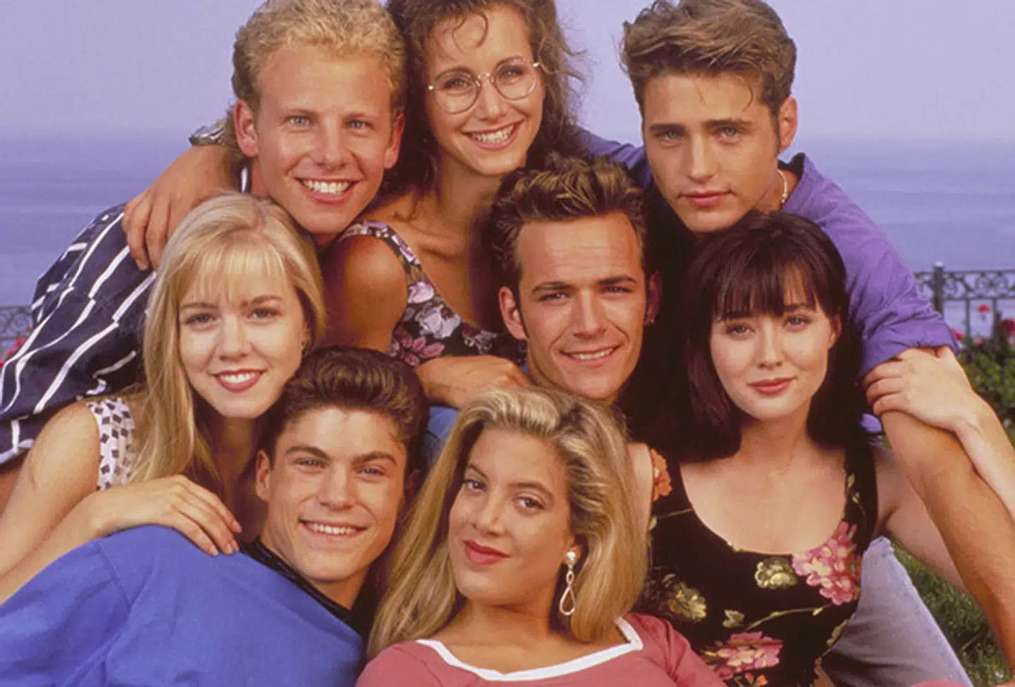 Beverly Hills 90210-castet som de så ud i 90'erne.