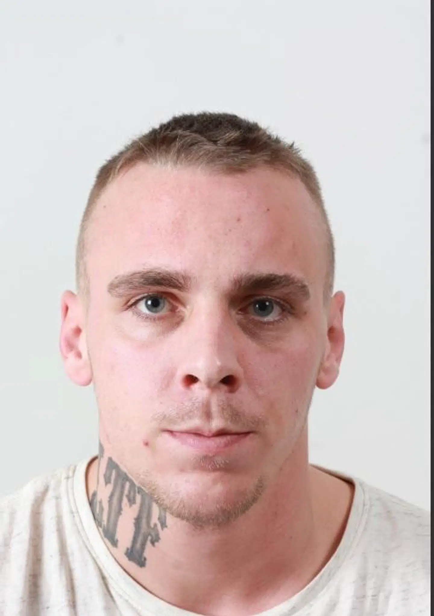 Den 35-årige Stefan Tahir Gaarboe Danielsen er eftersøgt af politiet.