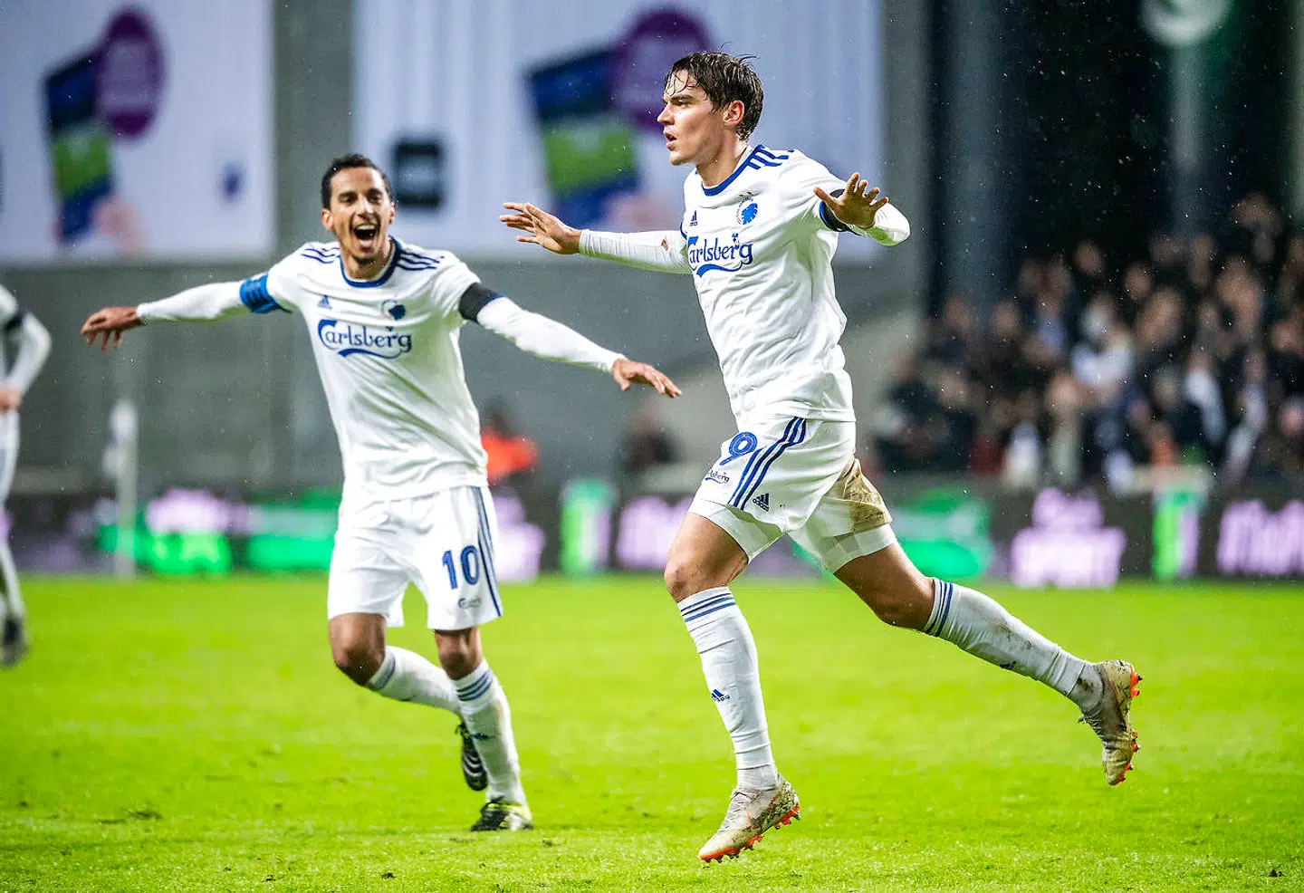 Robert Skov scorede hattrick mod OB og rundede 21 mål i sæsonen.