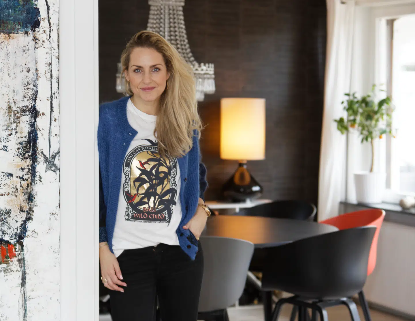 Pernille Fals Bahrt drømte om en patriciervilla, men fandt mange kvaliteter i det rummelige 50erhus med mand og søn.