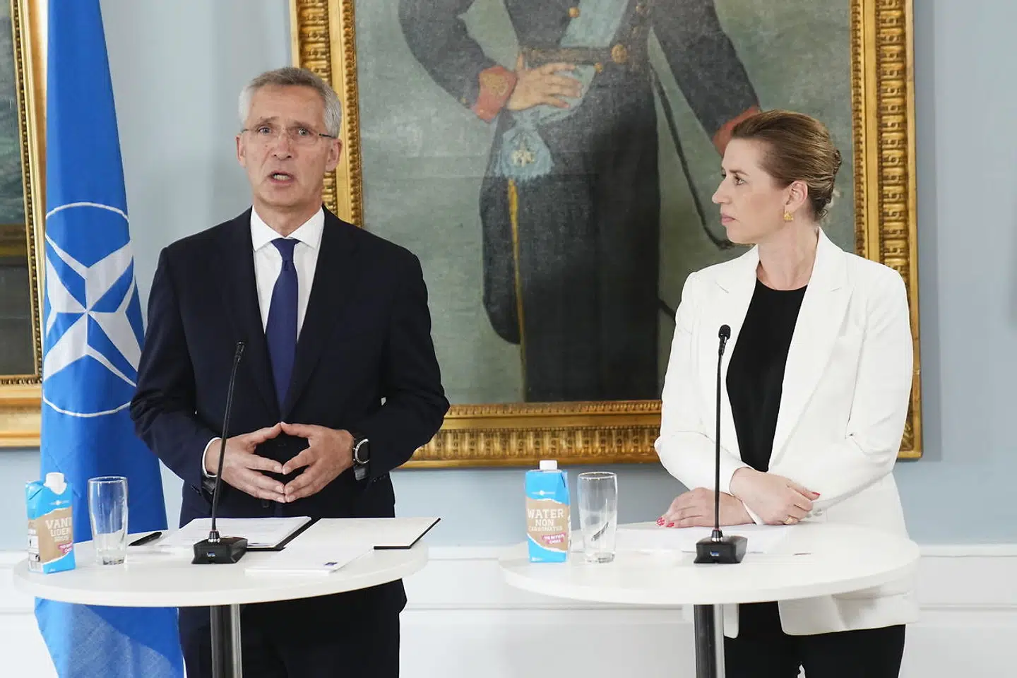 NATOs generalsekretær, Jens Stoltenberg, og statsminister Mette Frederiksen under et fælles pressemøde på Kastellet 19. maj 2022.