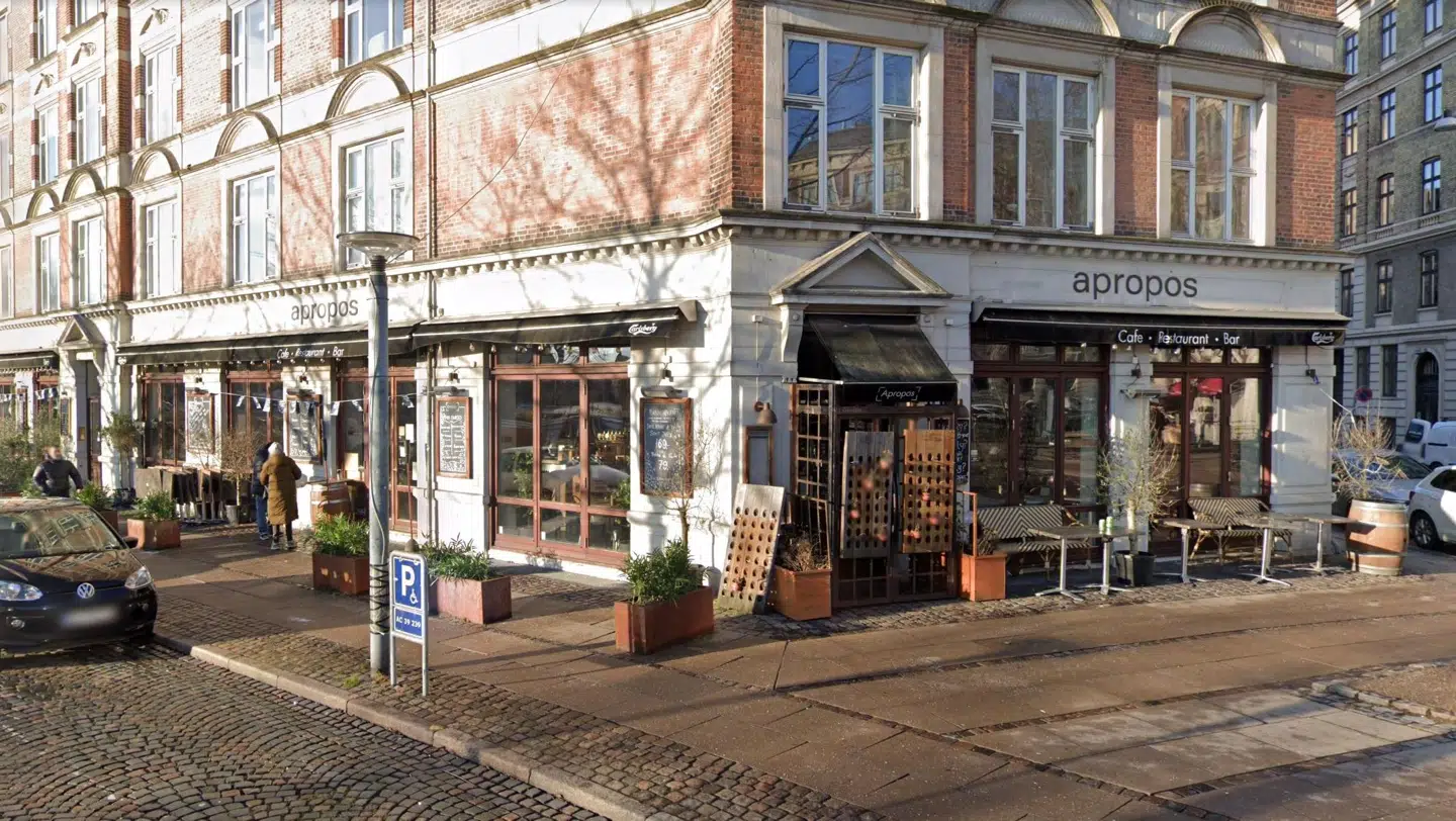 Café Apropos på Vesterbro har fået sanktioner for overtrædelser af fødevarelovgivningen på mindst tre af de seneste fire kontrolbesøg. Foto: Google Street View