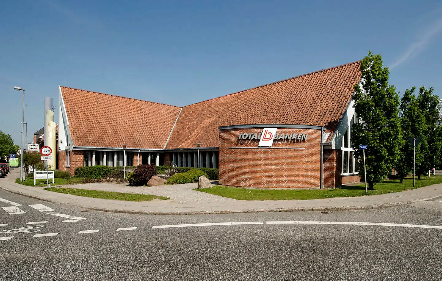 Et magtopgør om den lille fynske lokalbank Totalbanken har ulmet i længere tid.