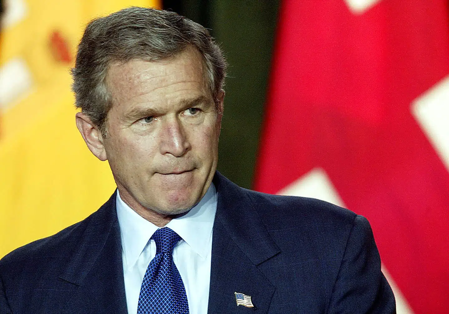 Attentatplanen mod den tidligere republikanske præsident George W. Bush skulle ifølge nyhedsmediet Bloomberg bunde i præsidentens ansvar for Irak-krigen.