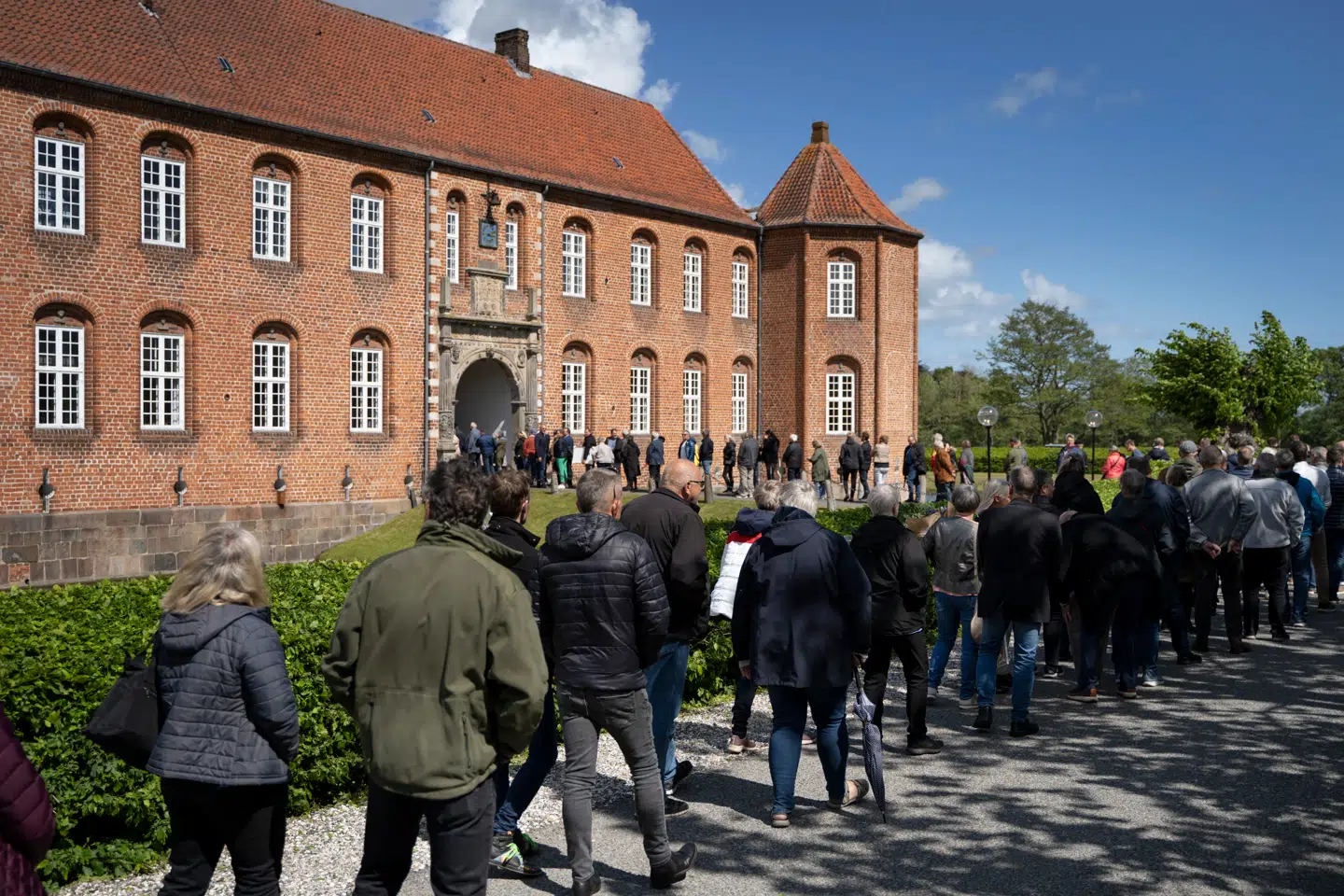 Flere end 1000 mennesker er allerede ankommet til Støjbergs arrangement. Foto: Sarah Christine Nørgaard/BYRD.