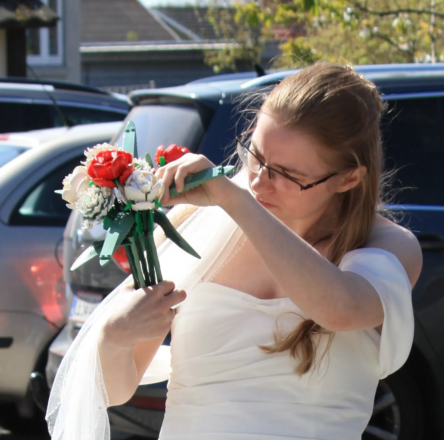Lillian Korsgaard Johansen og Jimmi Johansen elsker begge Lego, og det kunne man i den grad se til deres bryllup 7. maj.