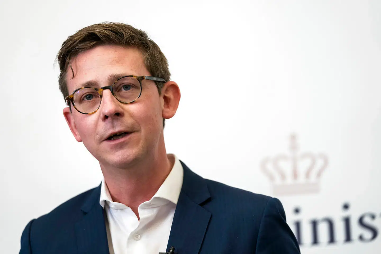 Regeringen har opgivet tidsplanen for at fremsætte et lovforslag om nye boligskatter.