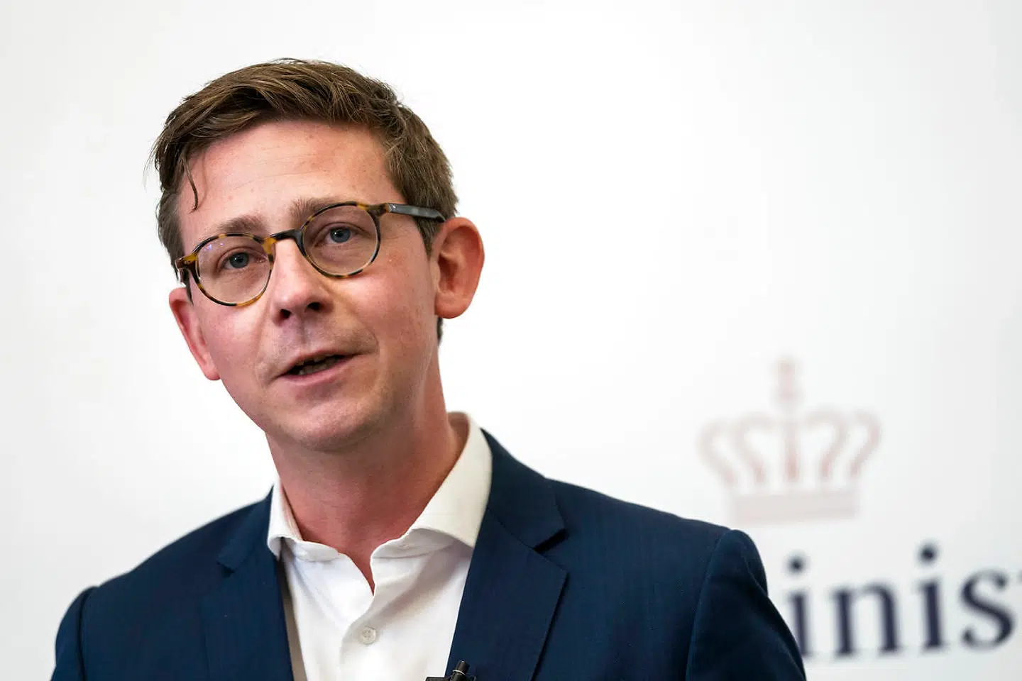 Regeringen har opgivet tidsplanen for at fremsætte et lovforslag om nye boligskatter.