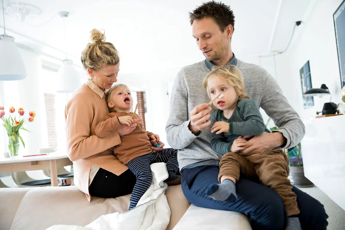 Signe og Jonas Klit kunne ikke selv få børn, men fik med hjælp fra en rugemor i Ukraine drengene Carl og Albert.