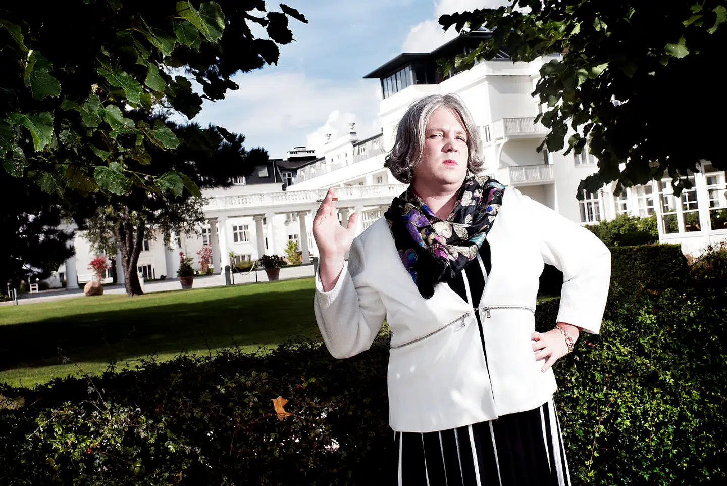 Karakteren Kirsten Birgit Schiøtz Kretz Hørsholm (Frederik Cillius) fra 'Den Korte Radioavis'.