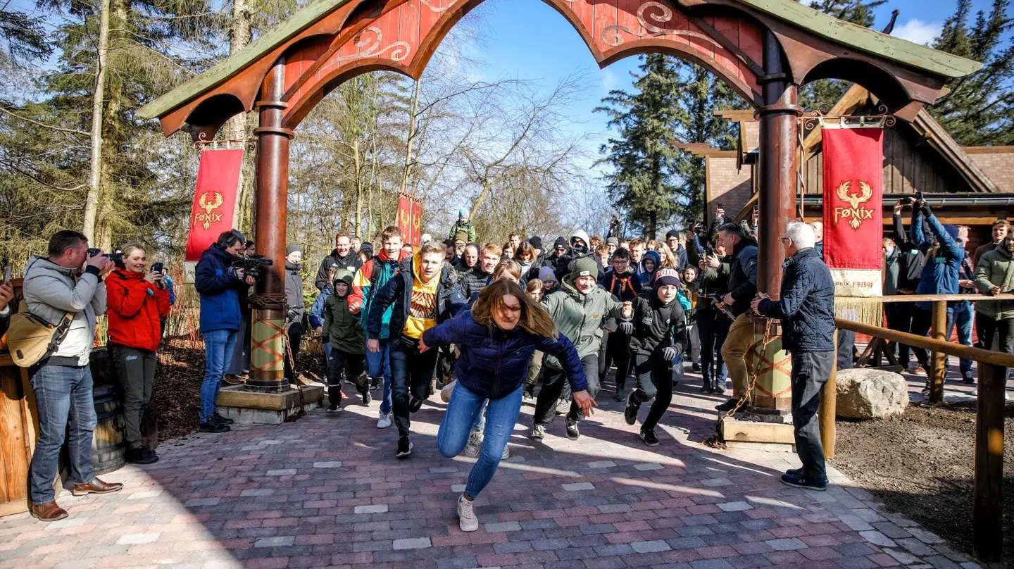 Sådan så det ud, da Fårup Sommerland slog dørene op til 2022-sæsonen.