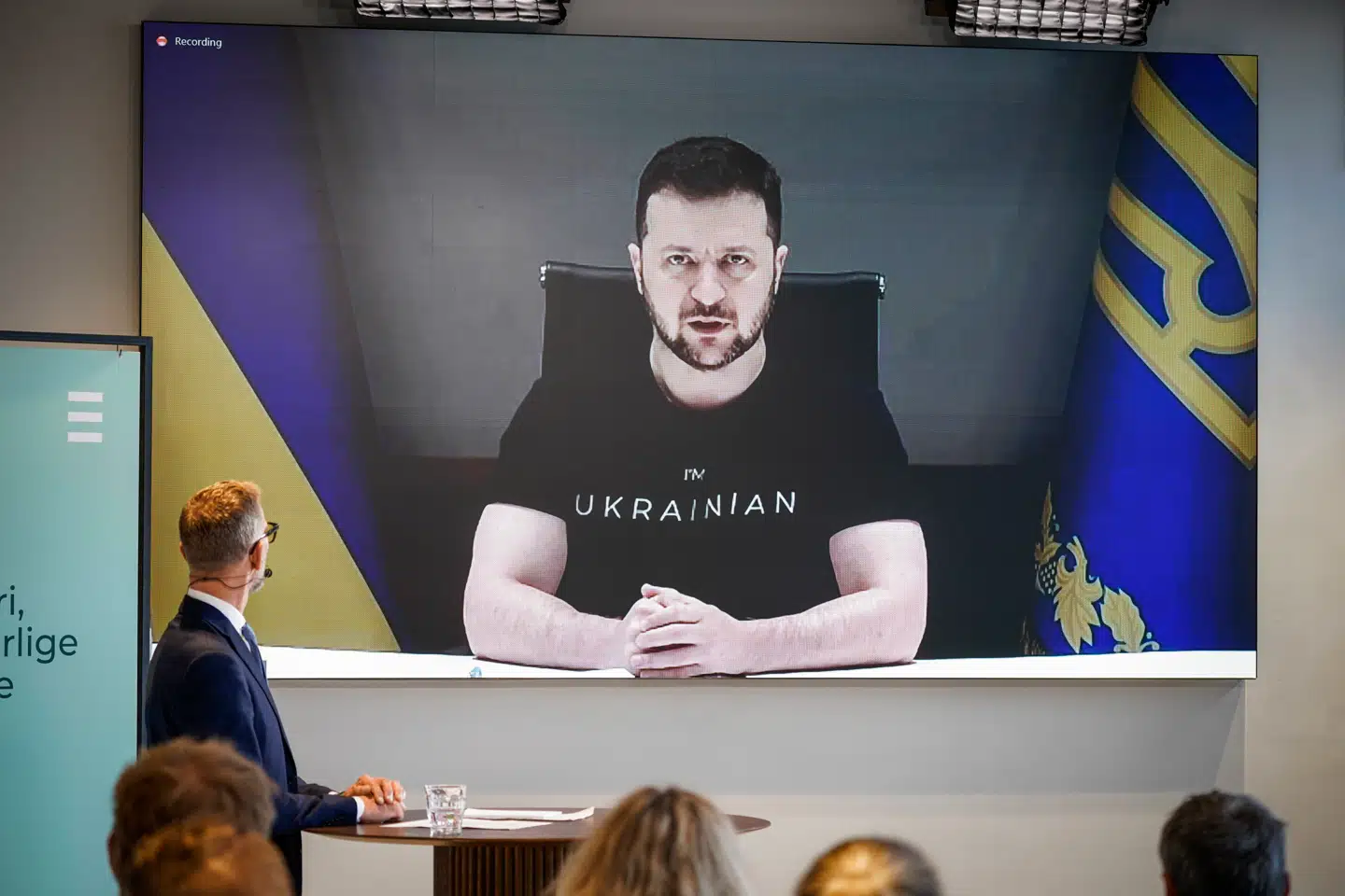 Den ukrainske præsident, Volodymyr Zelenskyj, taler til den danske presse ved et digitalt pressemøde hos Berlingske Media tirsdag 14. juni 2022.