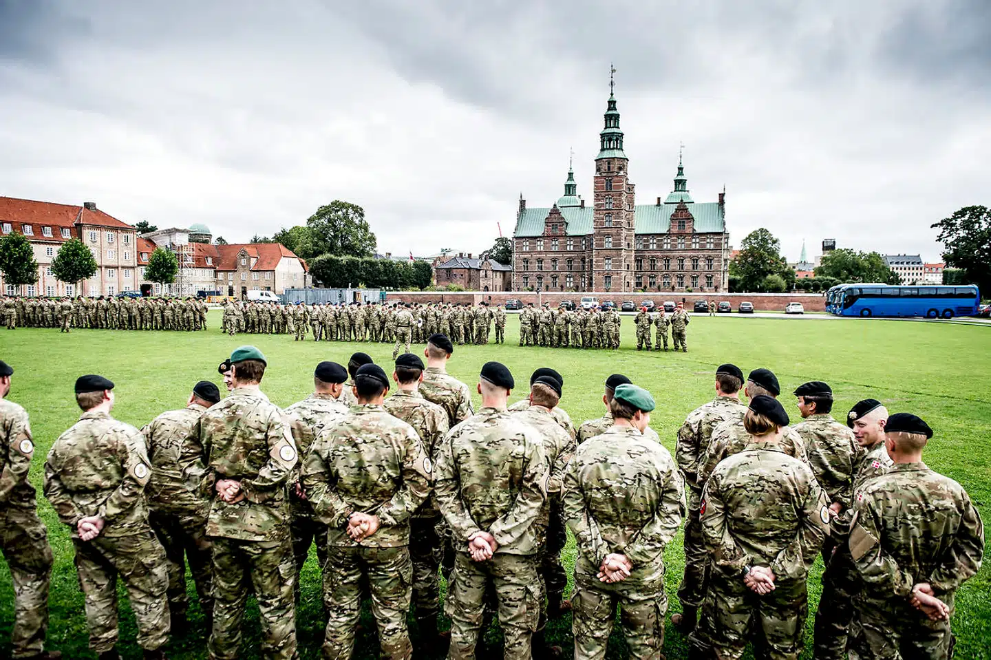 Arkivfoto: Kontingentparade hos Den Kongelige Livgarde i Gothersgade med Rosenborg Slot i baggrunden. I anledning af hjemkomsten af soldater fra Irak og Afghanistan i 2017.