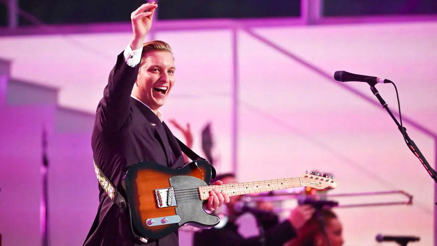 Den britiske sanger og sangskriver George Ezra skulle have optrådt fredag på Tinderbox. Men hans koncert er nu aflyst.