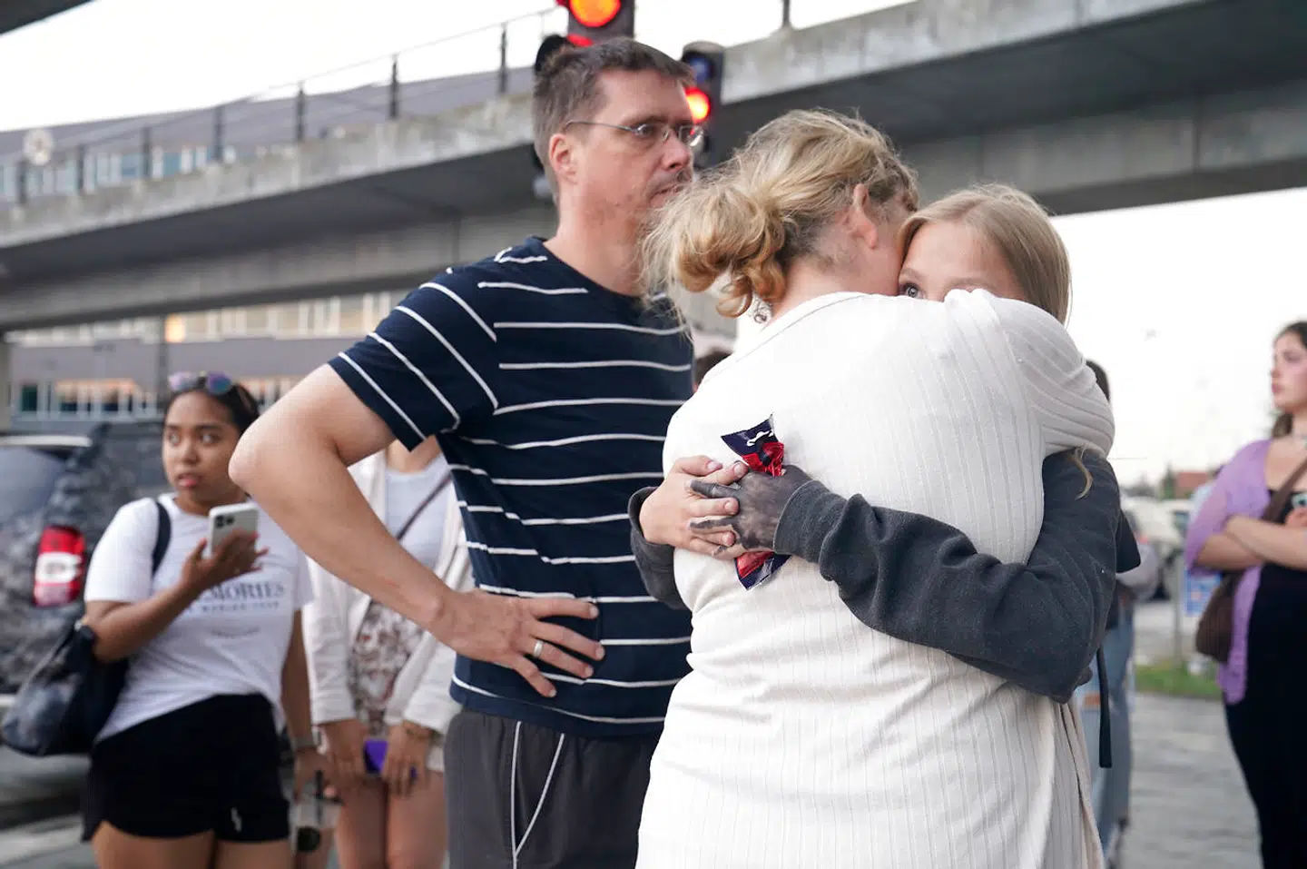 Flere personer meldes dræbt efter et skyderi i indkøbscenteret Fields i Ørested søndag den 3. juli 2022.