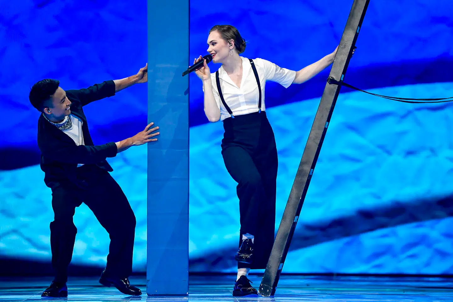 Her ses Leonora på scenen til en af prøverne forud for finalen i dette års Eurovision.