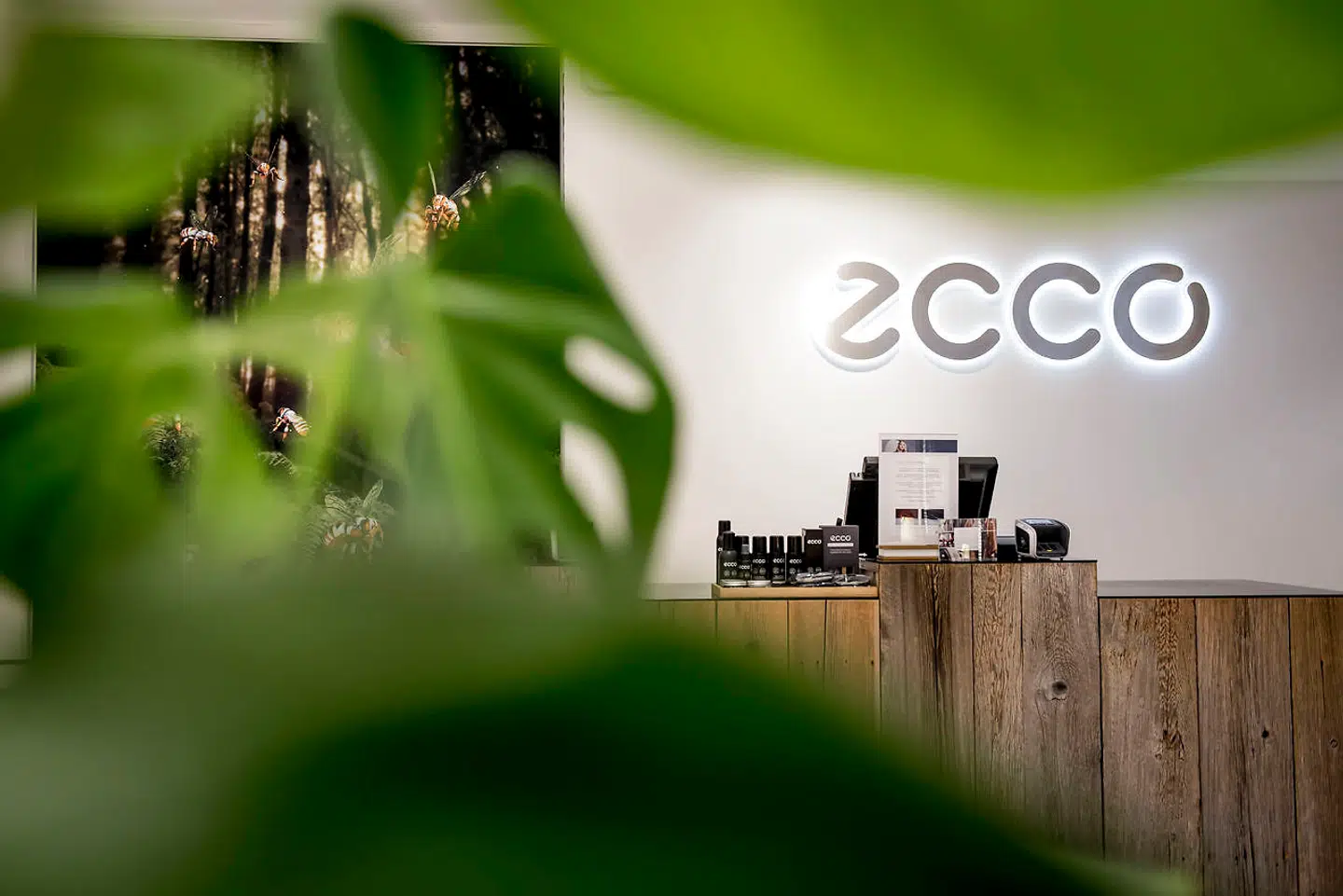 USA og en række andre lande holder skarpt øje med, hvem der stadig direkte og indirekte støtte regimet i Moskva. Men det har de pågældende virksomheder selvfølgelig indkalkuleret i deres langsigtede strategier. Eller har de? spørger Kristian Mouritzen i denne leder.