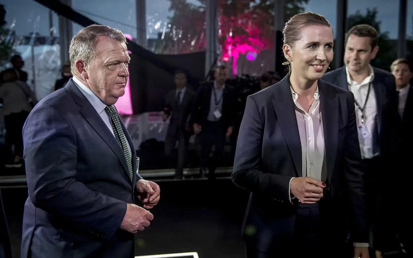 S-formand Mette Frederiksen og statsminister Lars Løkke Rasmussen (V) var søndag aften i direkte duel under valgfolkemøde hos TV2 på Kvægtorvet i Odense.