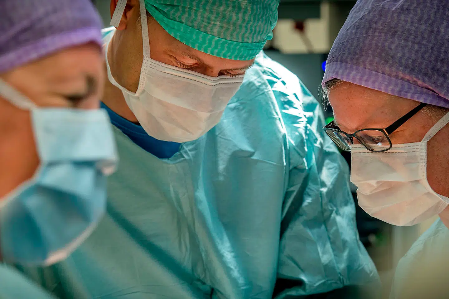 Ifølge anæstesisygeplejerskernes nye forening, Danske Anæstesisygeplejersker, er det et stort problem, at private aktører og norske hospitaler tilbyder markant bedre løn end det offentlige danske hospitalsvæsen.