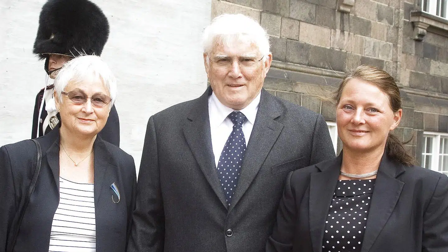 Poul-Jørn Lindberg ses her med sin afdøde kone, Hanne, og datteren, Pernille.