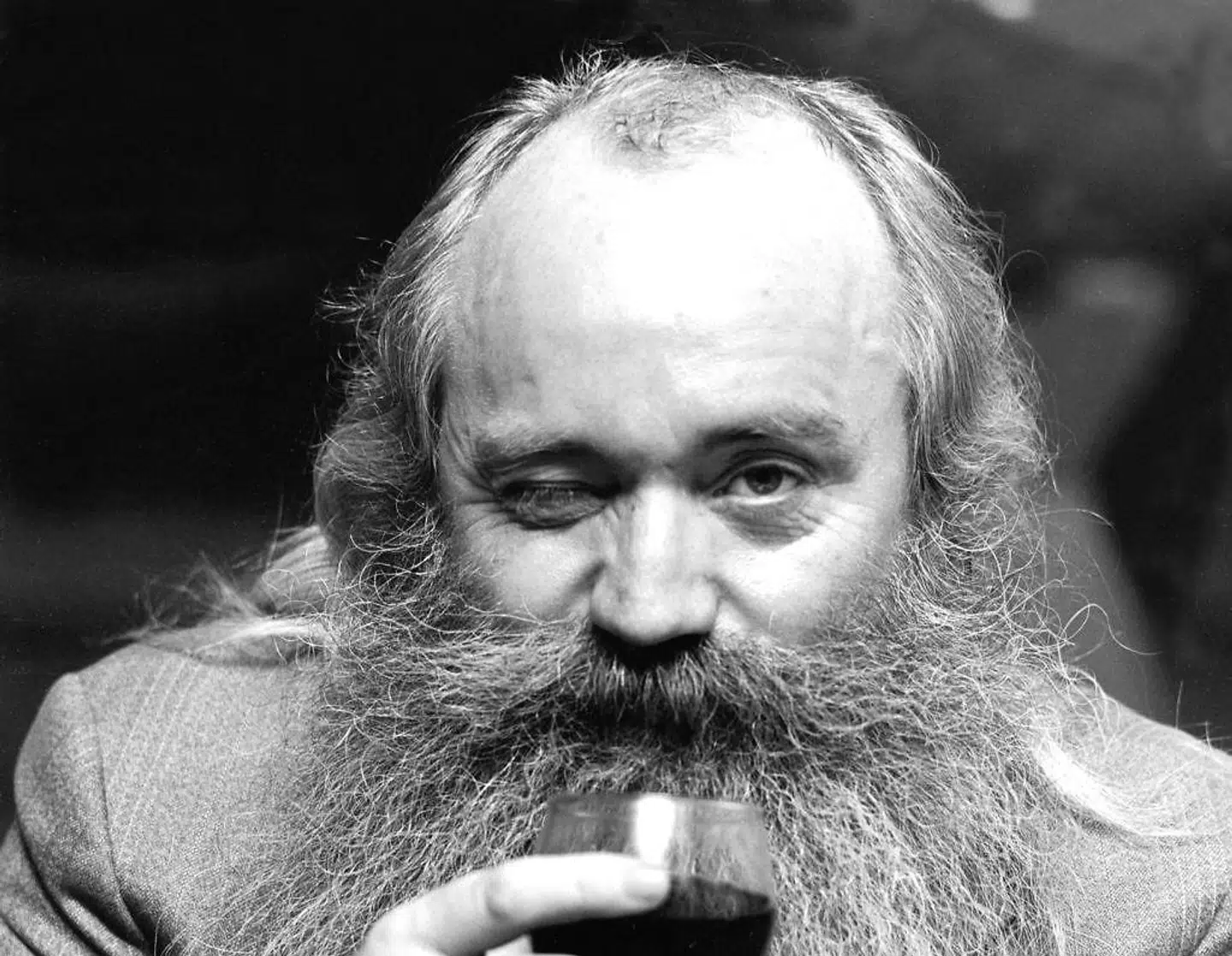 Simon Spies havde ikke bare en hang til purunge piger, han havde også en mani med at tæske dem.