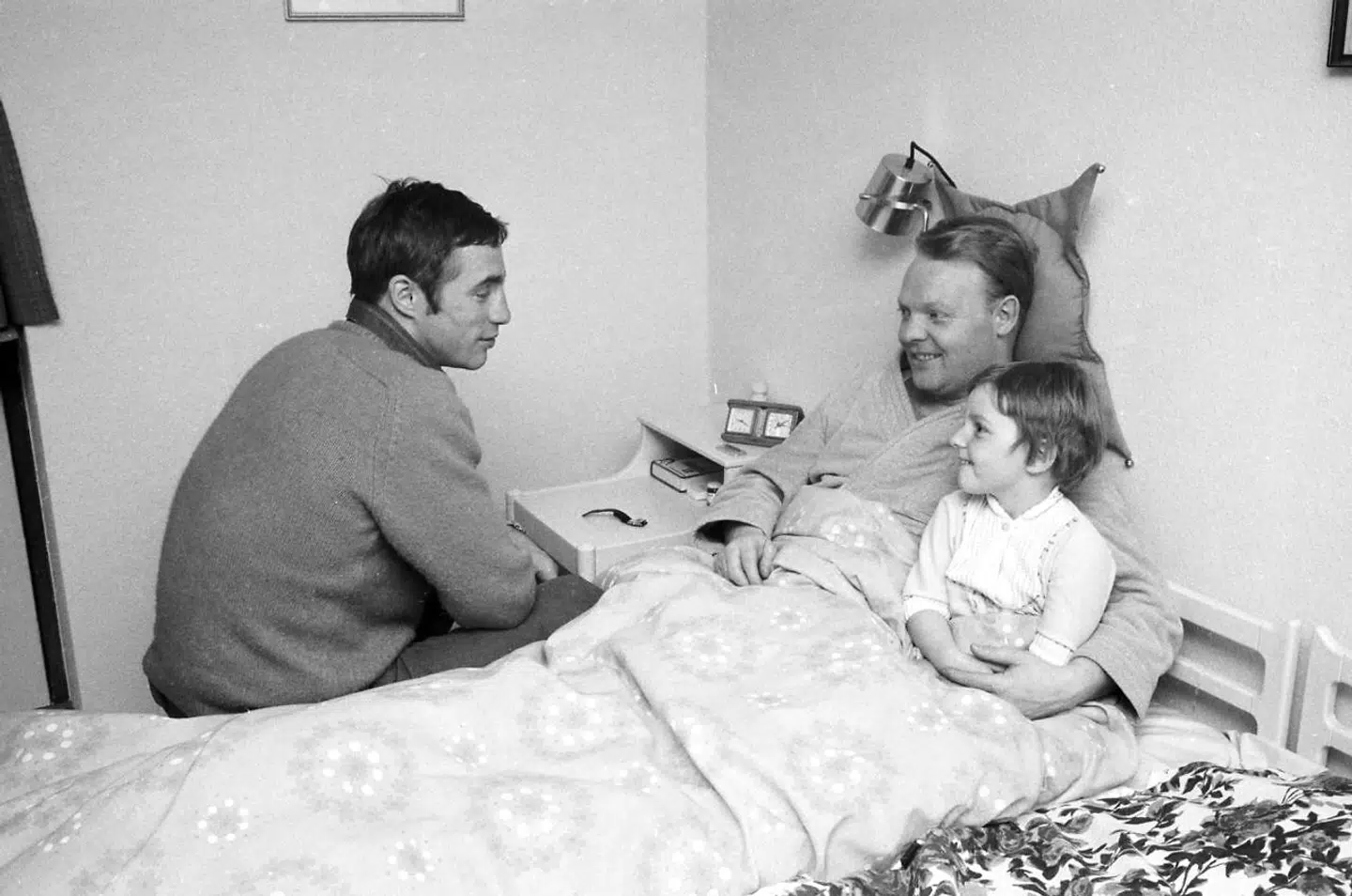 Bokseren Tom Bogs, tv. sammen med promotor Mogens Palle og datteren Bettina.