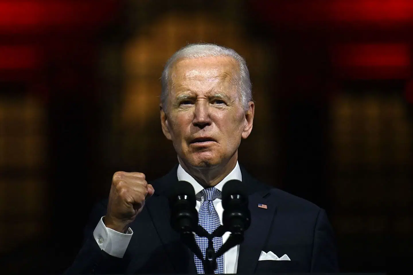 Joe Biden taler i Philadelphia natten til fredag dansk tid.