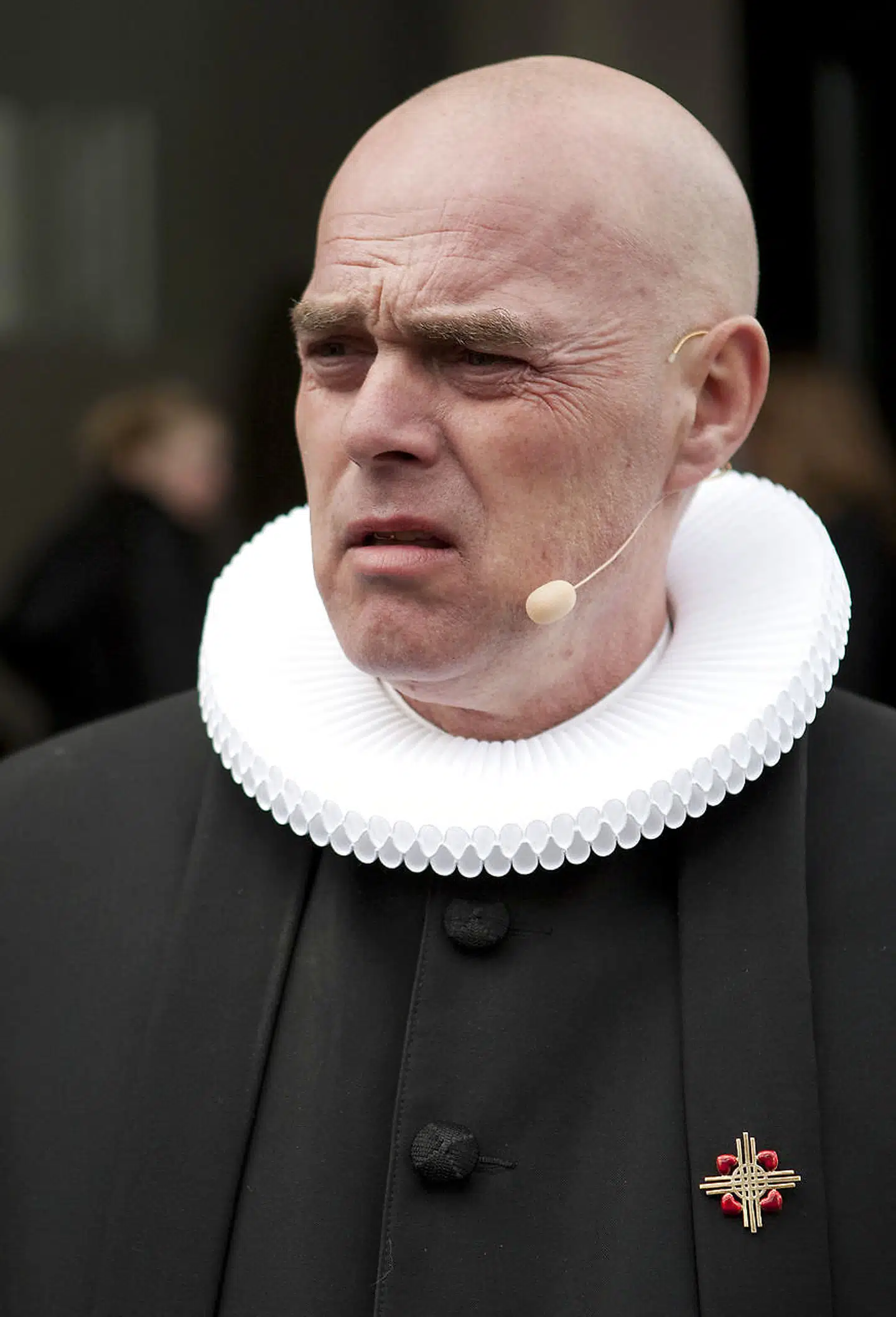 Sognepræsten, Flemming Pless, stopper skriver han på Facebook. Det kommer i kølvandet på anklager om krænkende adfærd samt brud på tavshedspligt.