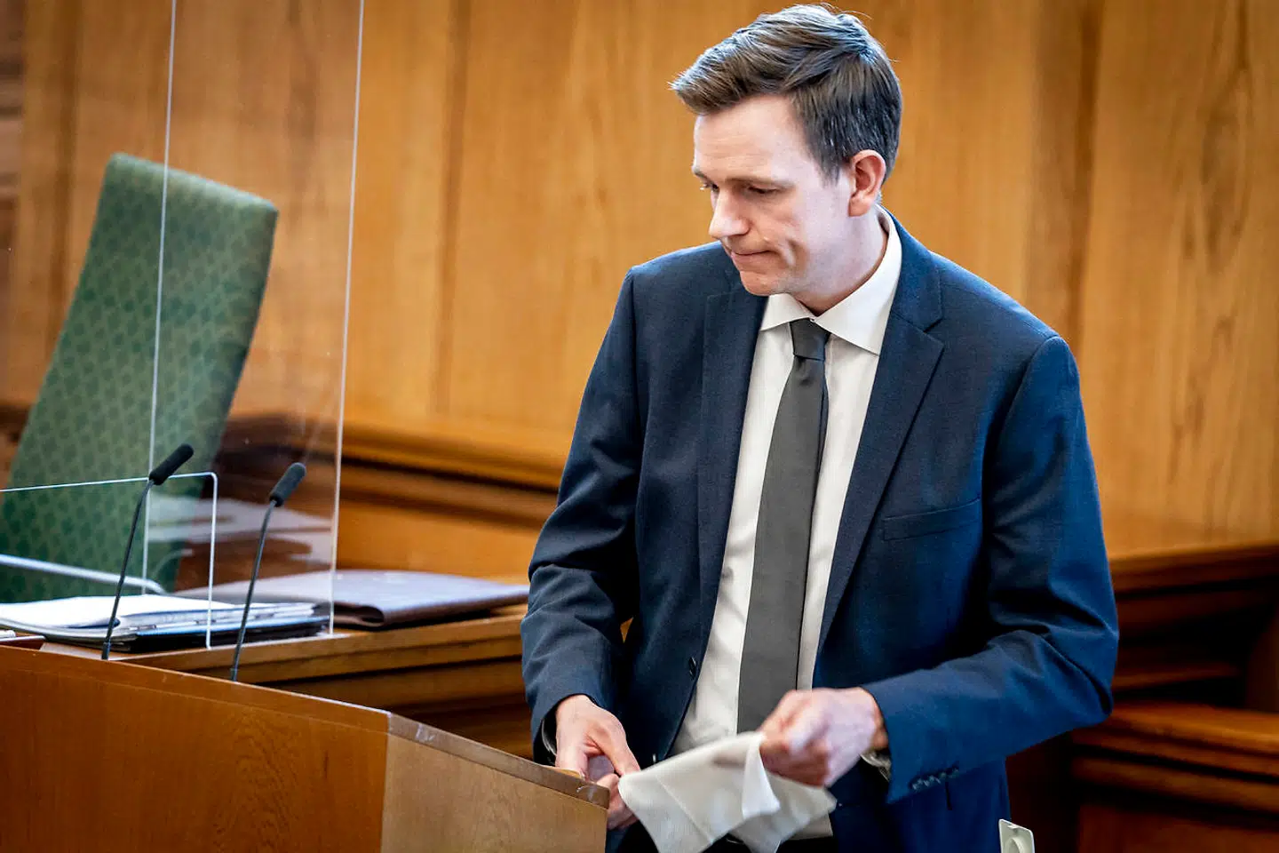 Socialdemokratiets politiske ordfører, Rasmus Stoklund, skriver til Berlingske, at partiet ikke ser et behov for at indføre karensregler for politikere.