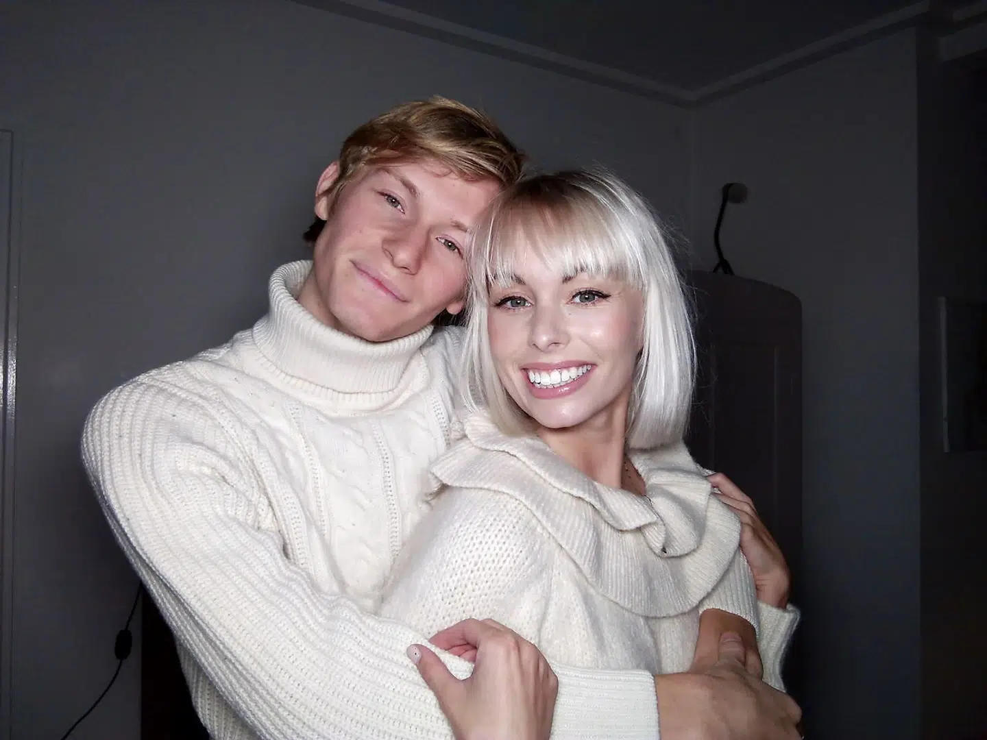 Jenna Bagge og kæresten Albert Rosin Harson har dannet par i snart to år og boet sammen siden januar.