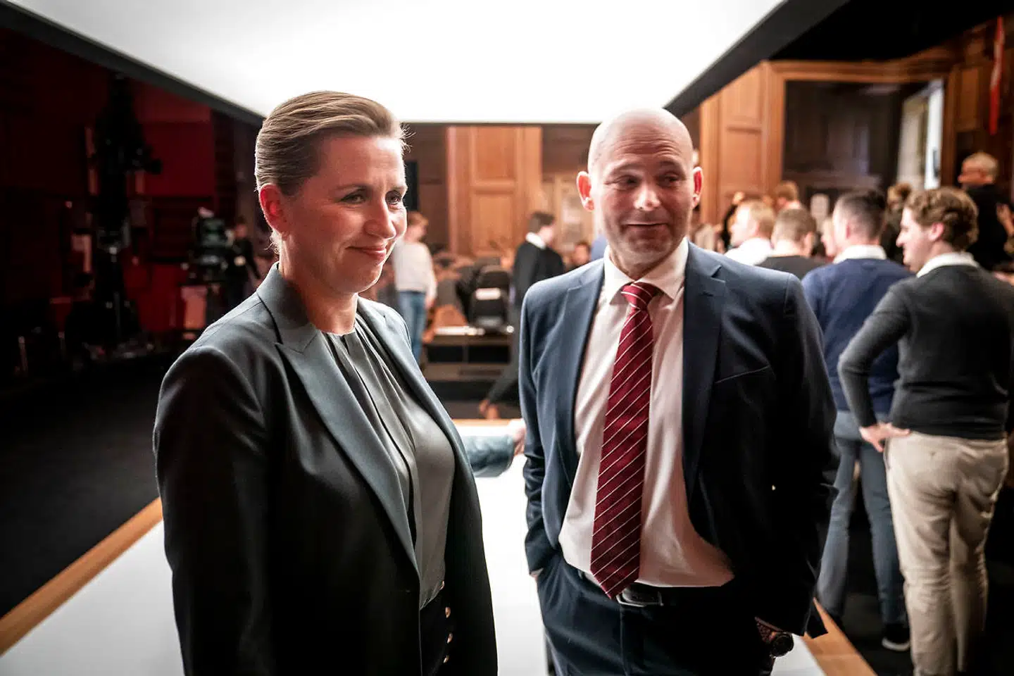 Formand for Socialdemokratiet Mette Frederiksen og formand for De Konservative Søren Pape Poulsen efter debat på DR 1 i DR Koncerthuset søndag den 16. oktober 2022.