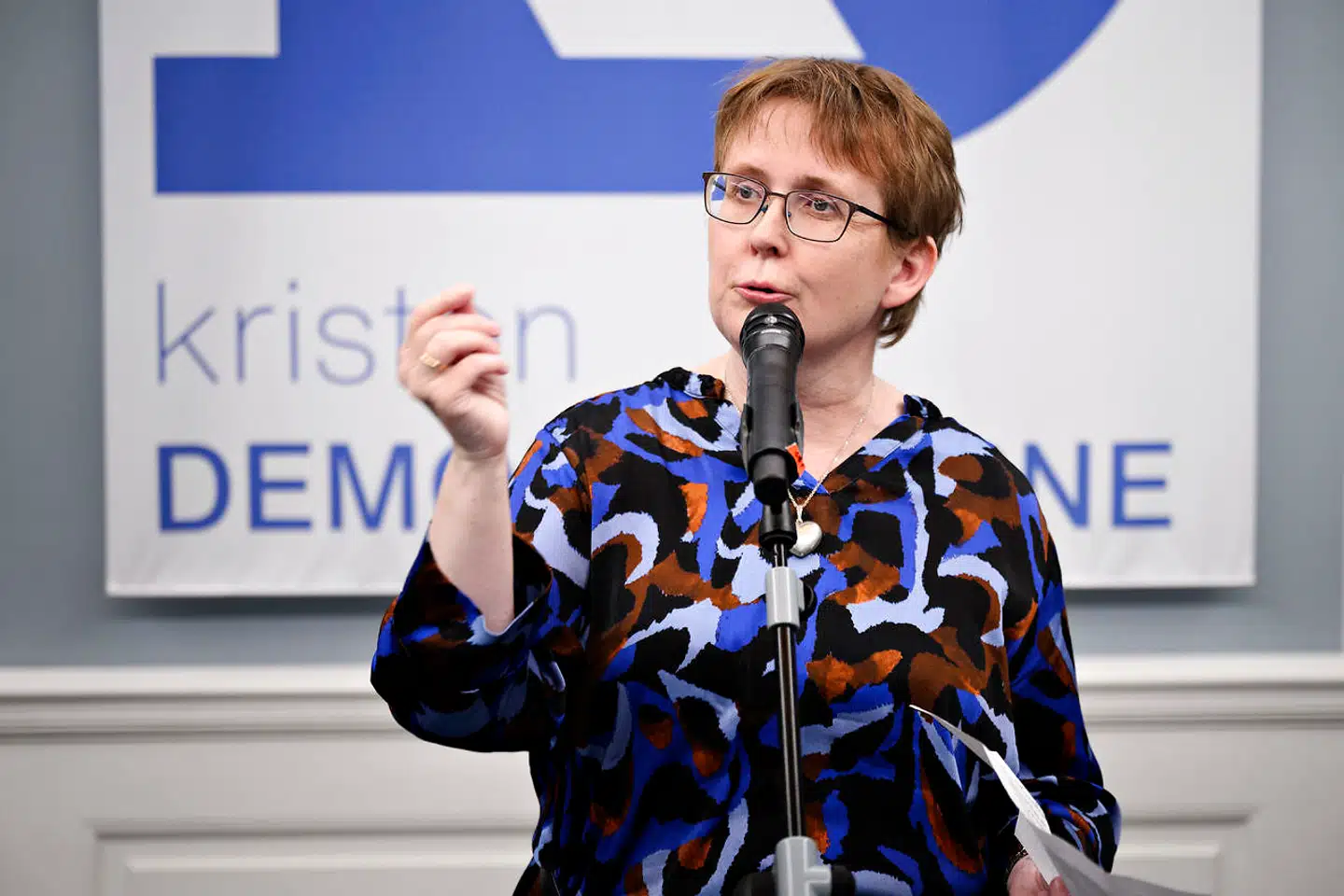 Marianne Karlsmose trækker sig som landsformand for Kristendemokraterne. Det meddeler hun i en pressemeddelelse.