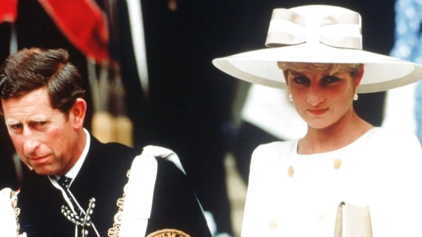 Prins Charles, nu kong Charles 3., og prinsesse Diana blev skilt i 1996.