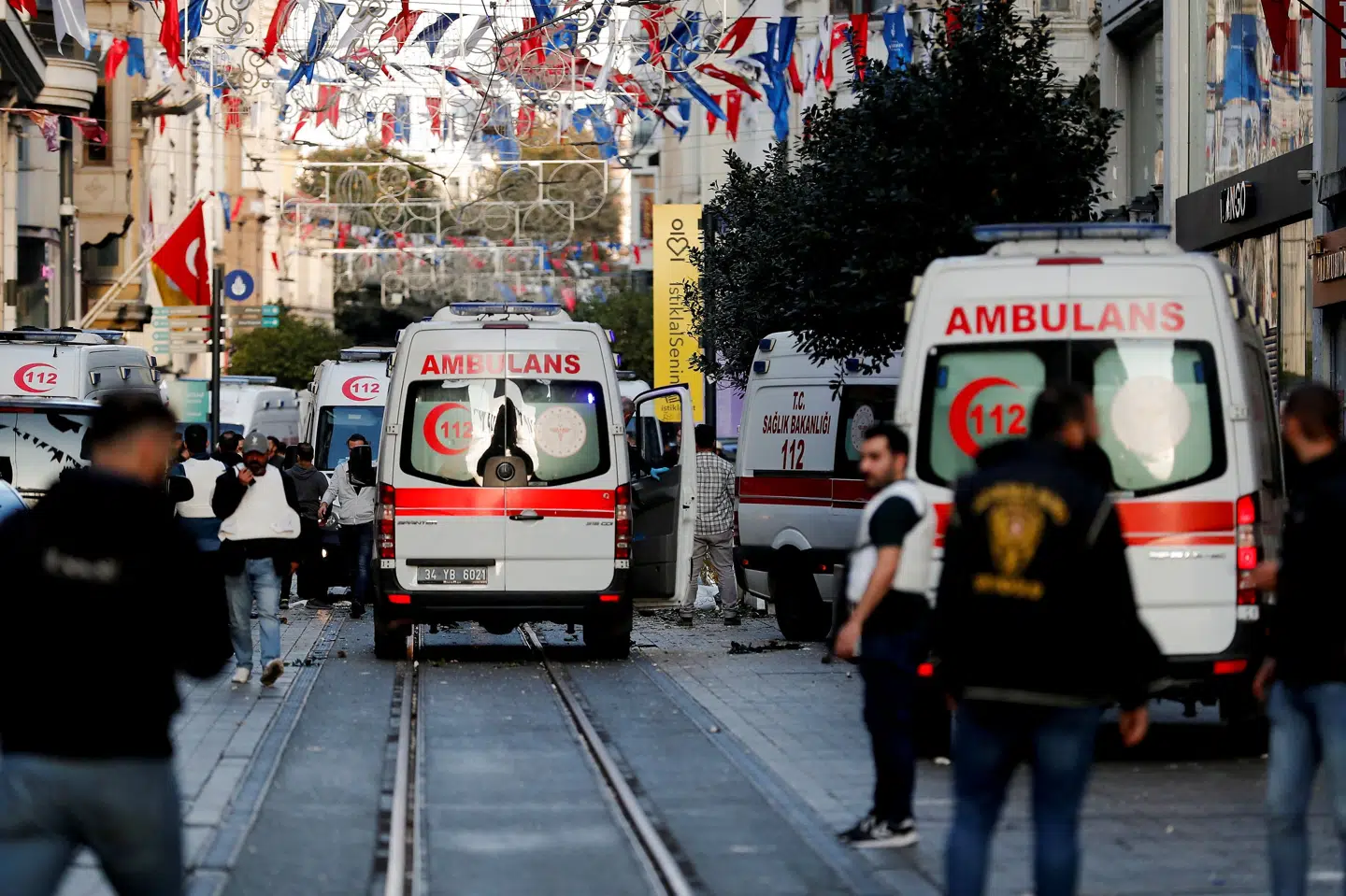 Søndag detonerede en bombe på en travl gågade i det centrale Istanbul. Seks personer mistede livet. Kemal Aslan/Ritzau Scanpix