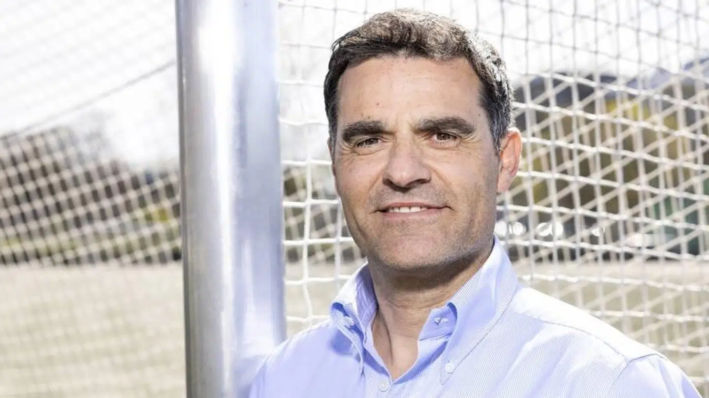 Kenneth Perez dækker VM for TV 2. Han er tidligere landsholdsspiller og spillede i størstedelen af sin karriere i Holland i klubber som Ajax, PSV og FC Twente.